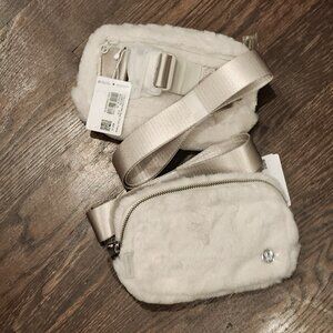 2 new Lululemon fleece everywhere belt bags